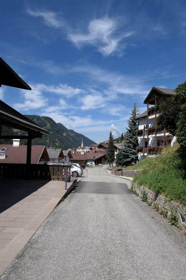 Apartments Casa Metz Santa Cristina Val Gardena Exteriér fotografie